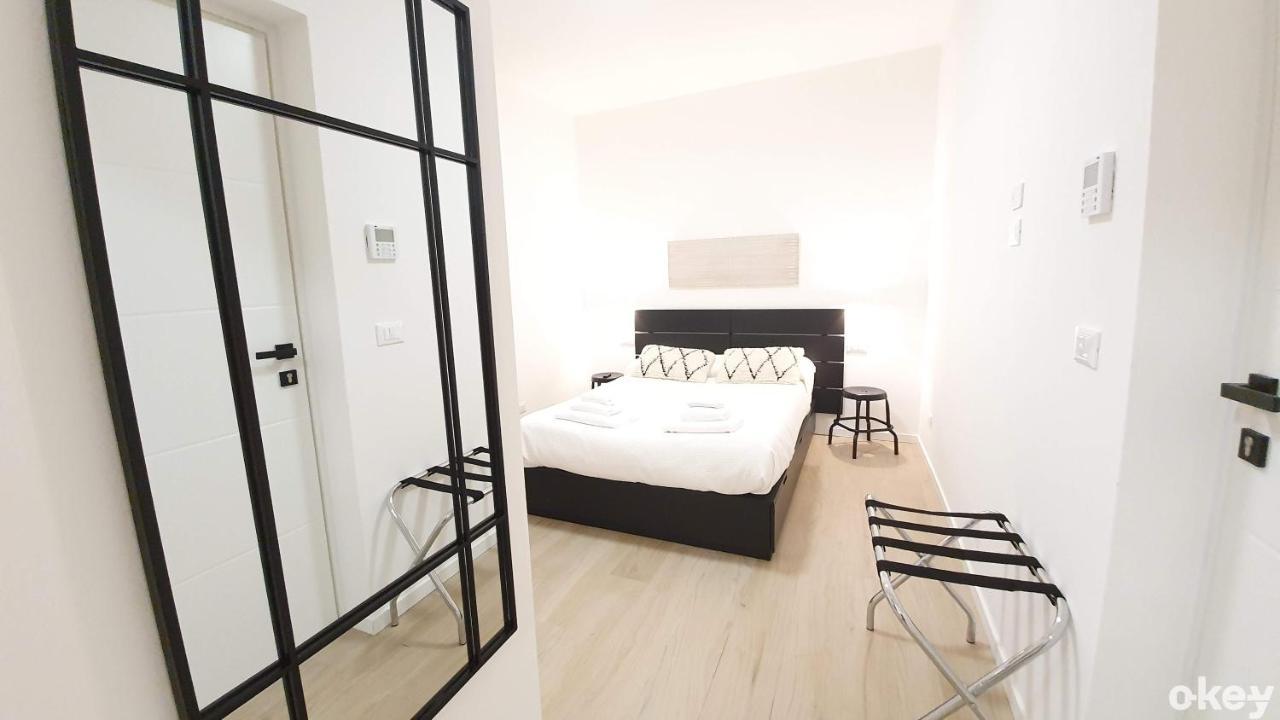 Dimora Beluga - Bari Centro Hotel Luaran gambar