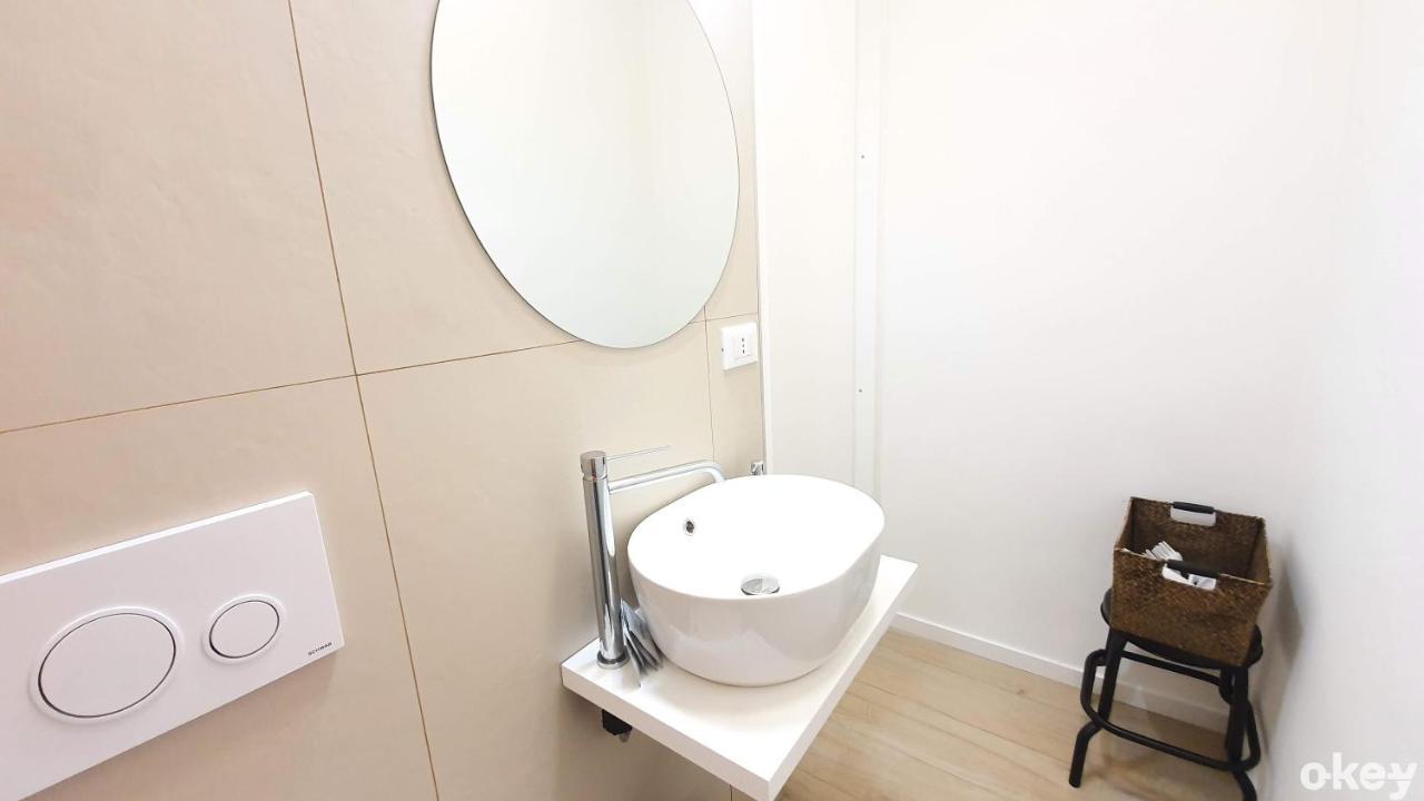 Dimora Beluga - Bari Centro Hotel Luaran gambar