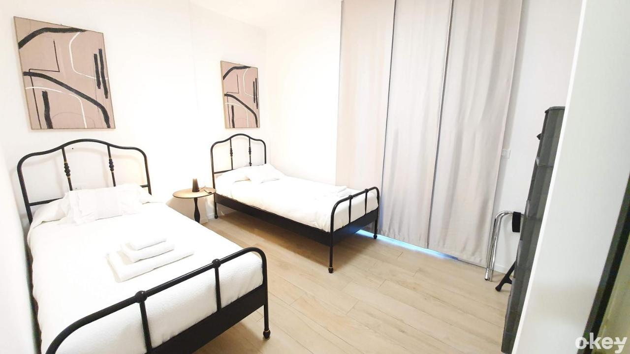 Dimora Beluga - Bari Centro Hotel Luaran gambar