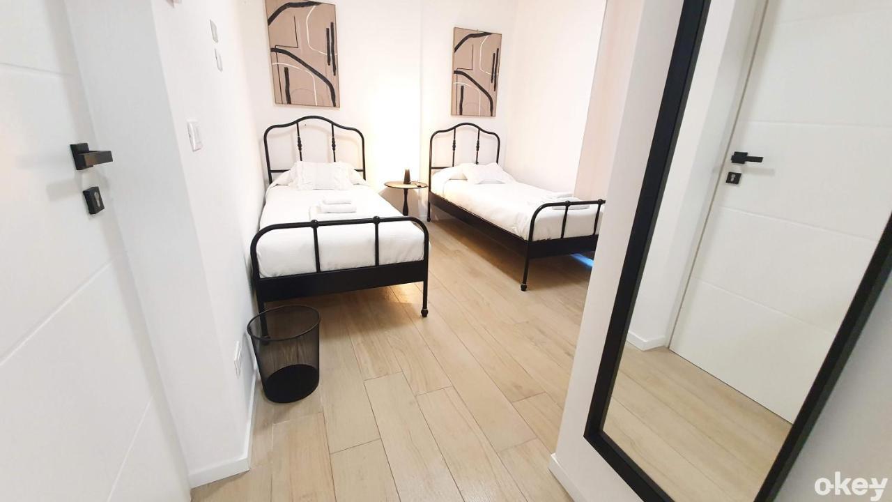 Dimora Beluga - Bari Centro Hotel Luaran gambar