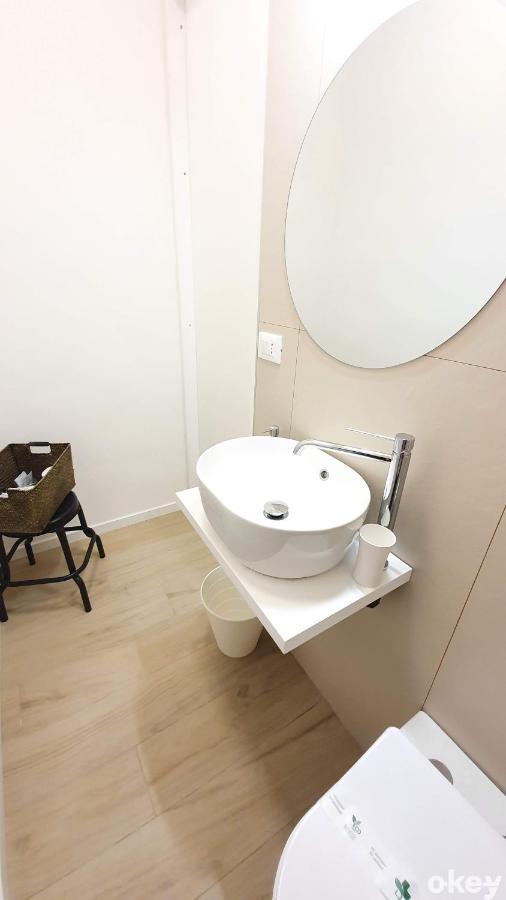 Dimora Beluga - Bari Centro Hotel Luaran gambar
