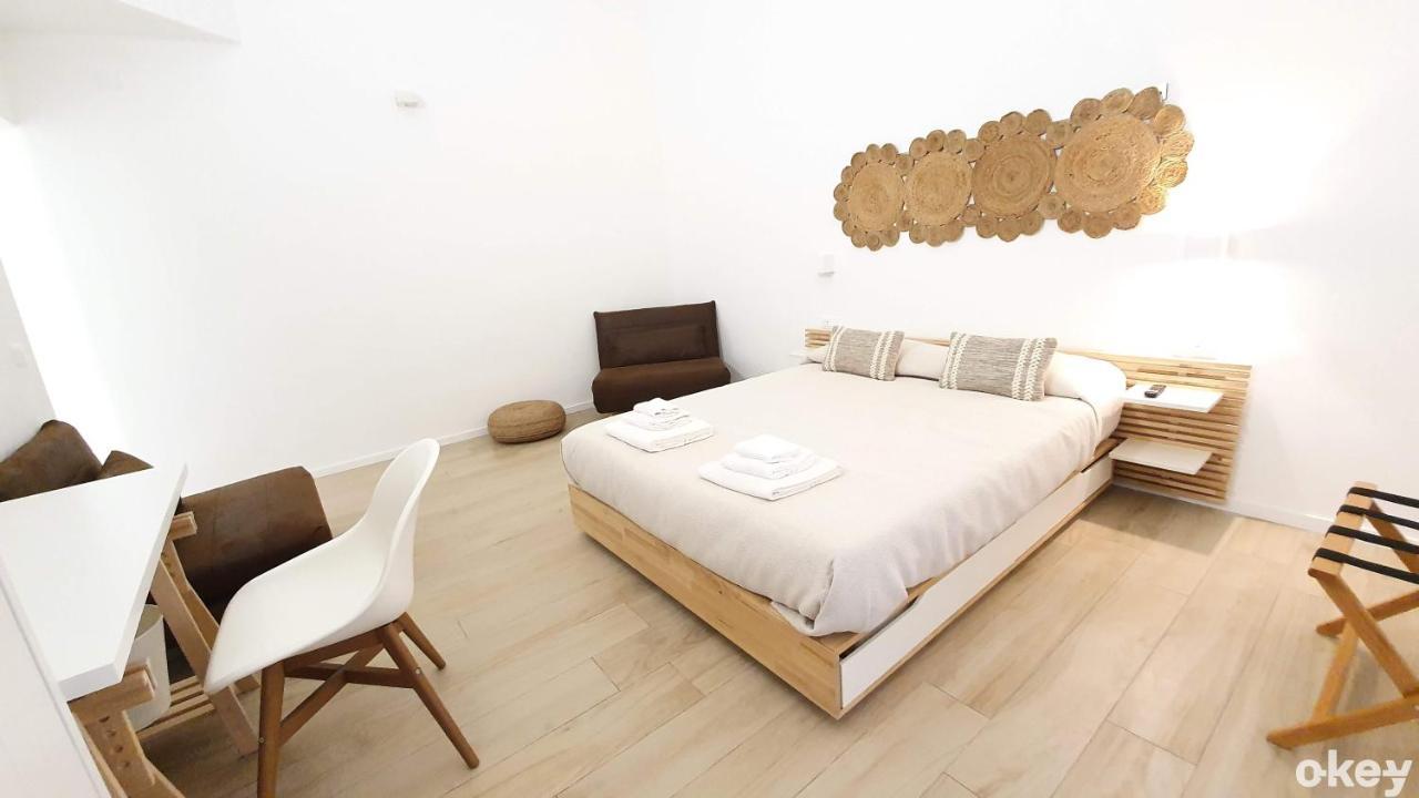 Dimora Beluga - Bari Centro Hotel Luaran gambar
