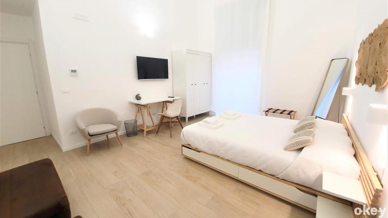 Dimora Beluga - Bari Centro Hotel Luaran gambar